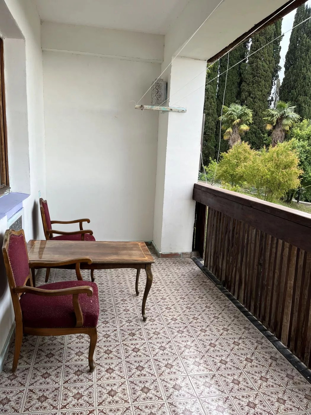 . Гостевой дом "Сосновый рай" . Гагра