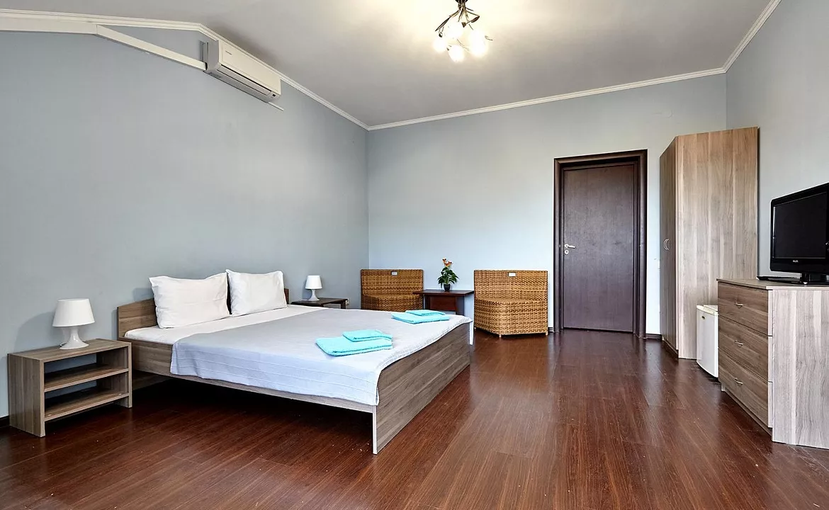 2-х местный эконом. Гостевой дом "ВИКТОРИЯ". Геленджик 2-х местный эконом. Гостевой дом "ВИКТОРИЯ". Геленджик