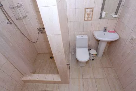 3-х местный с удобствами. Гостевой дом «Дадука». Гагра