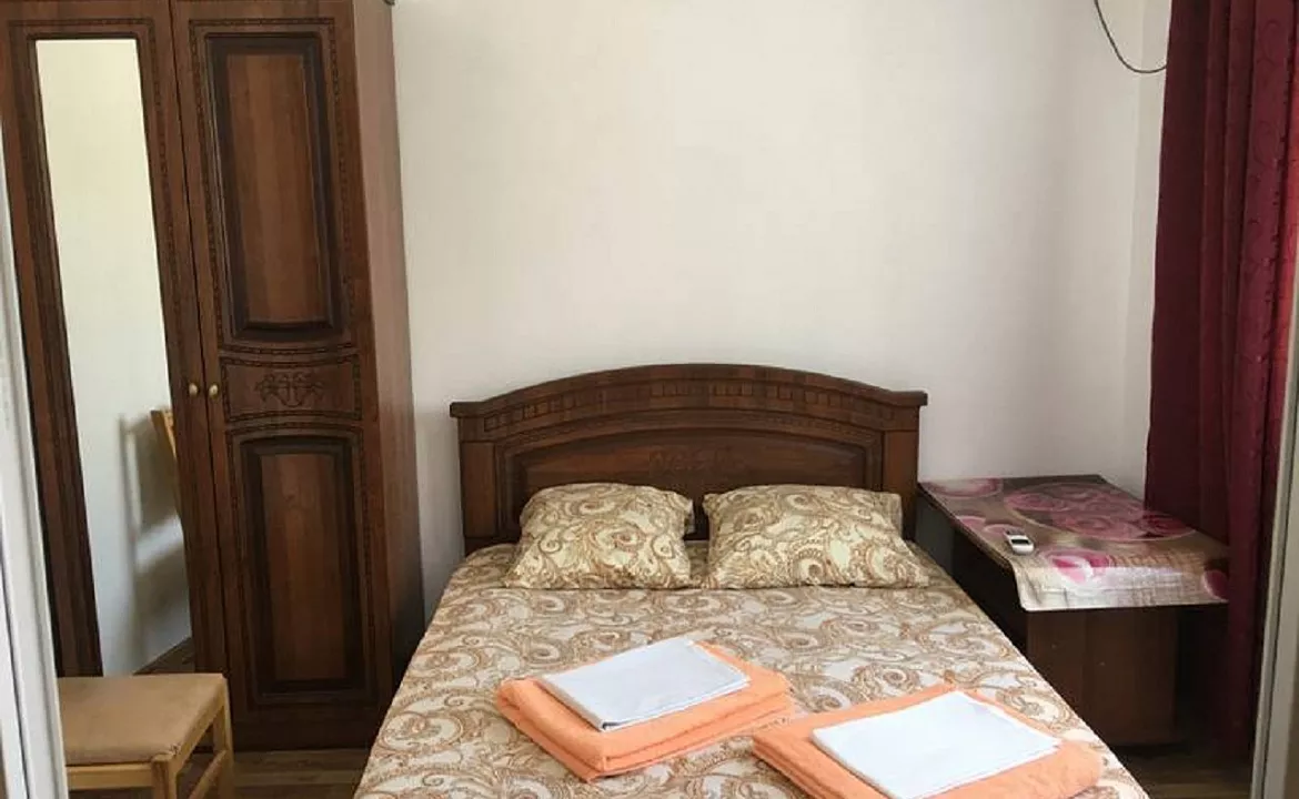 Двухместный номер стандарт. Гостевой дом Аквамарин - Лоо. Лоо Двухместный номер стандарт. Гостевой дом Аквамарин - Лоо. Лоо