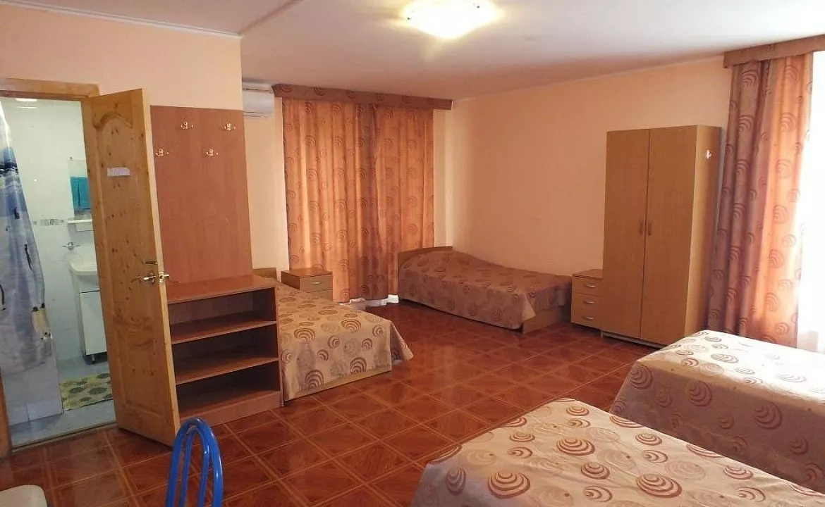 Стандартный 2-хместный. Санаторий "Радость"    . Джубга