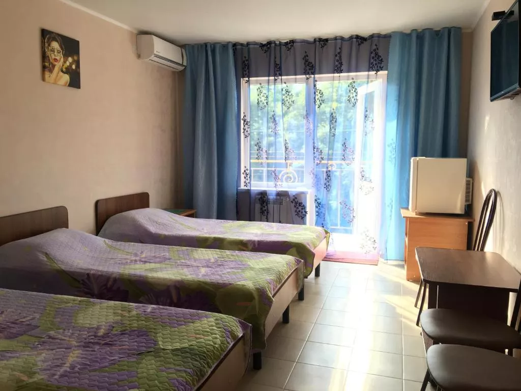 . Гостевой дом "Кипарисовый". Геленджик