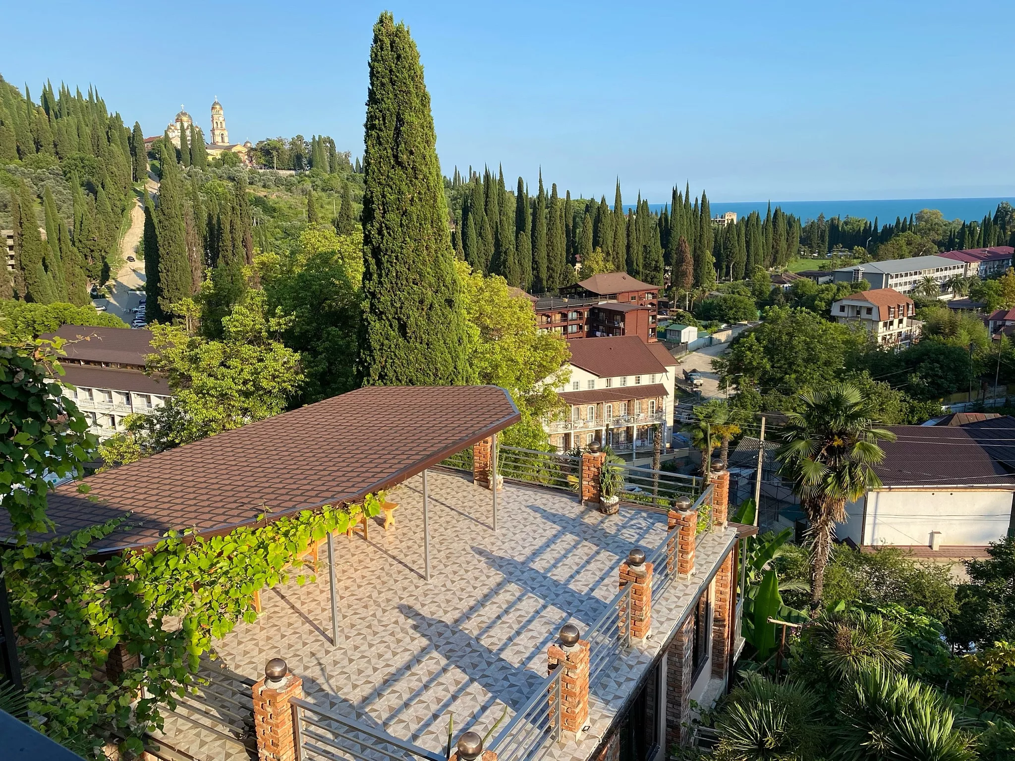 . Гостевой дом Эль Платано. Новый Афон