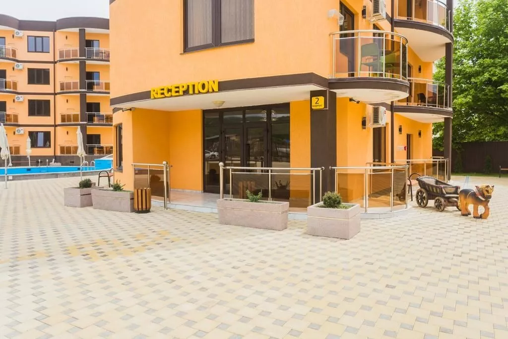 . Отель Golden Sunrise. Лермонтово