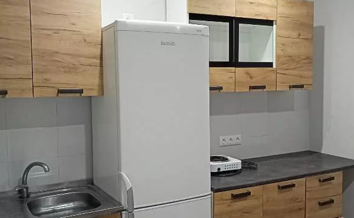 2х-комнатная квартира. Квартира в многоквартирном доме Агрба 24 кв 18. Пицунда