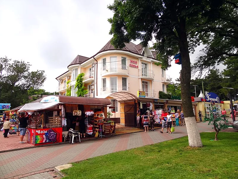 . Гостиница "Моя семья". Кабардинка