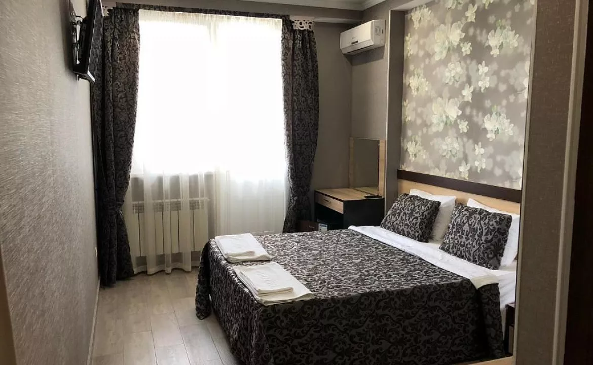 2-х местный номер с балконом. Апарт-отель «Близнецы». Адлер