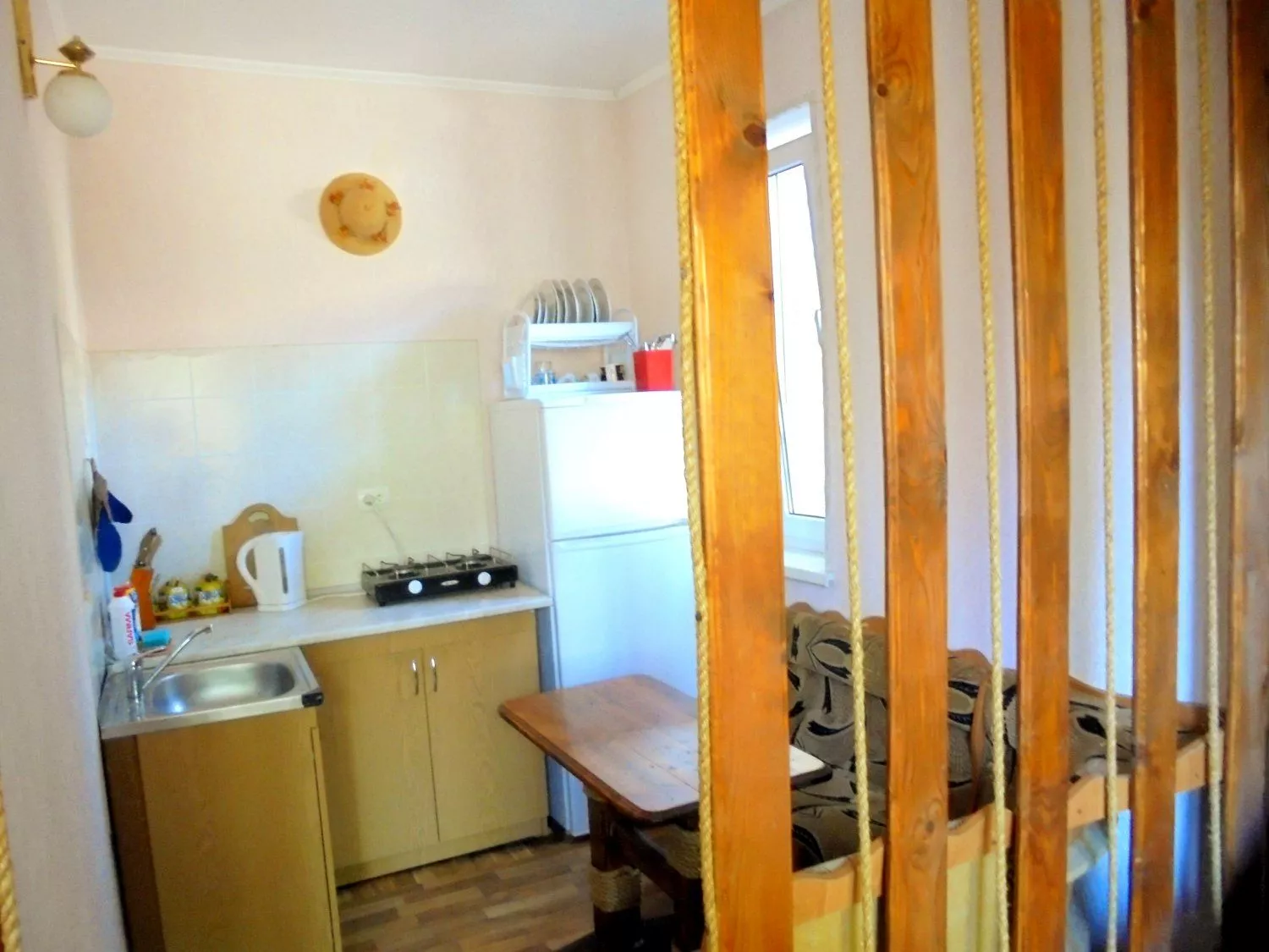 . Дом под ключ  Домик для семейного отдыха на 2-4 человека.. Феодосия