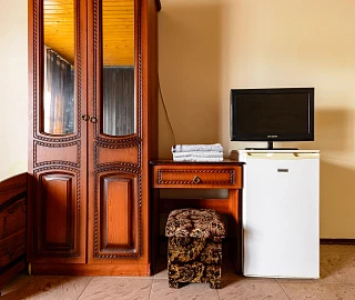 Пятиместный стандарт. Гостевой дом УЮТ на ул. Новороссийское шоссе 1/7. 