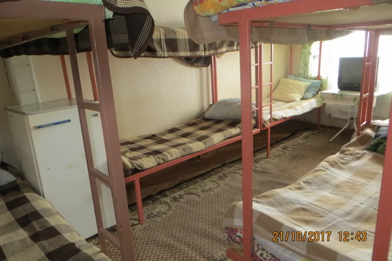 № С2. Хостел Ковчег. Ялта