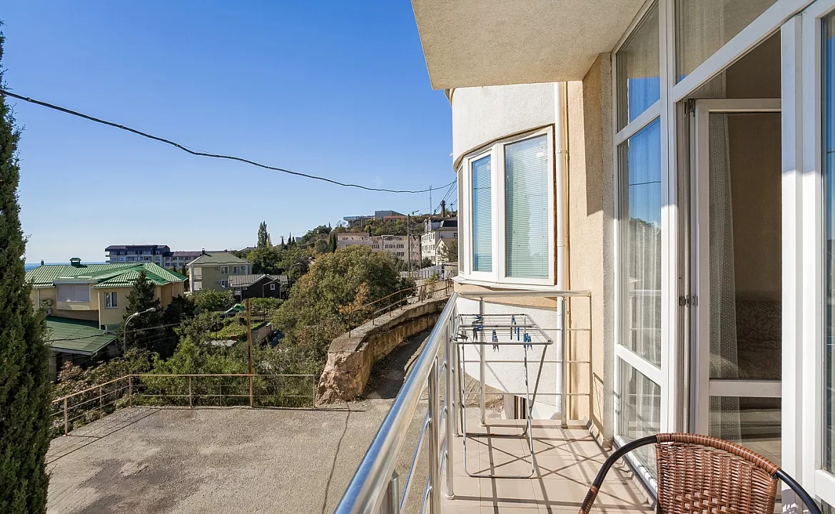 Квартира-студио №3. Квартира в многоквартирном доме Видовые апартаменты в Мисхоре. Кореиз Квартира-студио №3. Квартира в многоквартирном доме Видовые апартаменты в Мисхоре. Кореиз