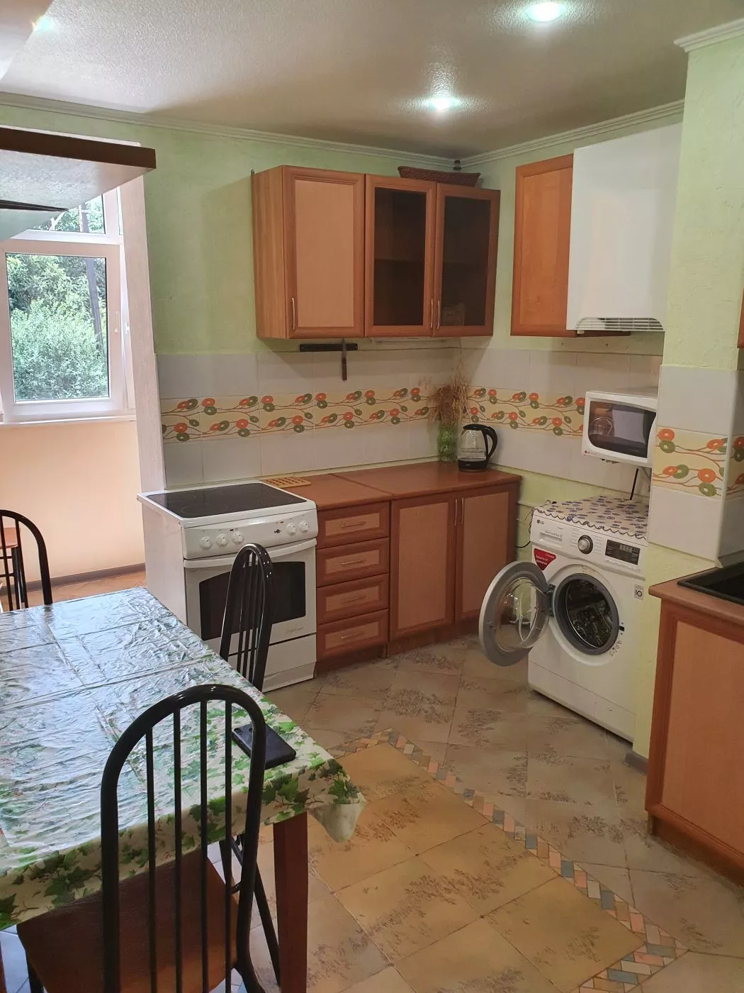 . Квартира в многоквартирном доме Двухкомнатная квартира Кольцевая 2. Квартиры в Лазаревском