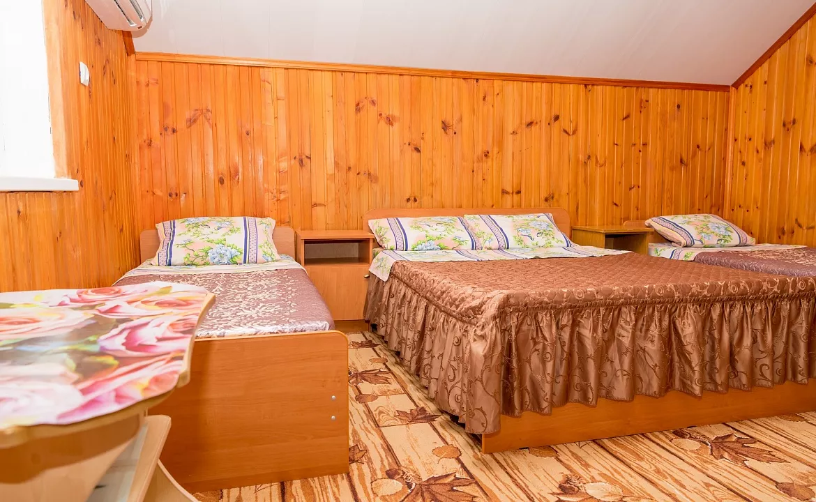 Четырехместный номер эконом класса. Гостевой дом "Ника" - Анапа. Анапа Четырехместный номер эконом класса. Гостевой дом "Ника" - Анапа. Анапа