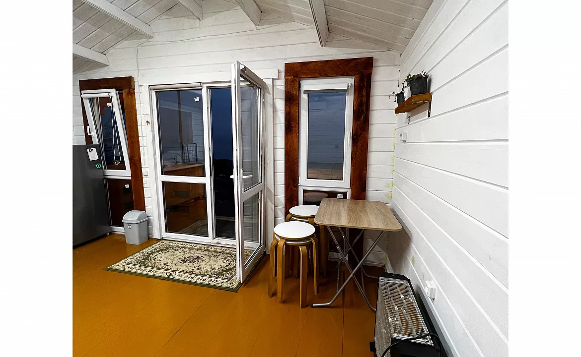 Коттедж. Коттеджи на берегу моря со всеми удобствами . Сухум