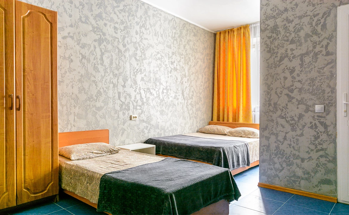 Четырёхместный стандарт. Гостевой дом УЮТ на ул. Новороссийское шоссе 1/7. Джубга