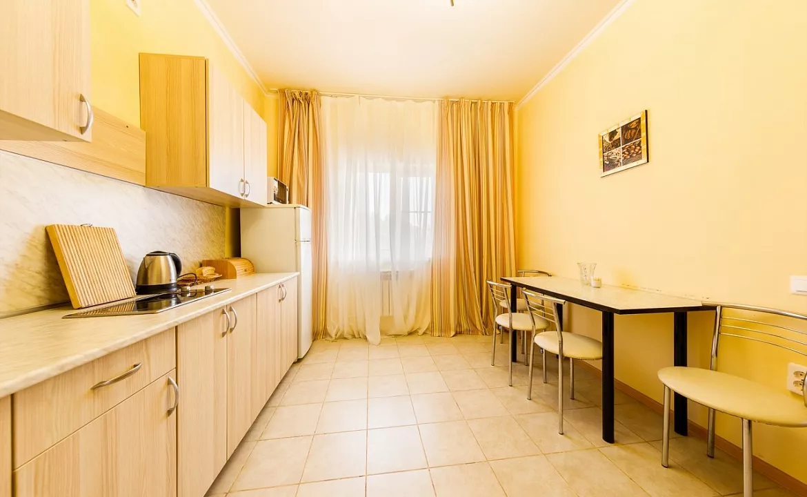 3-комнатный с кухней и балконом. База отдыха "Тюльпан". Витязево