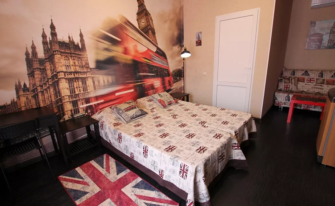 Семейный номер люкс. Гостевой дом Вокруг света . Ейск