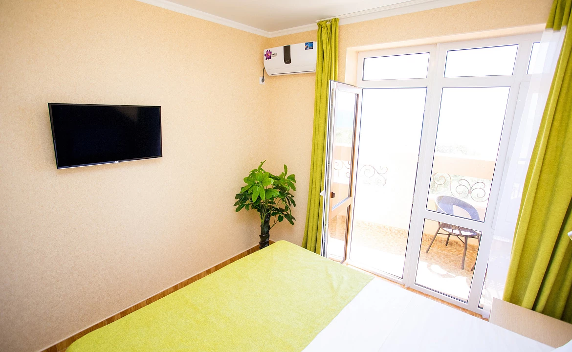 4-х местный «Семейный» с видом на море. Отель "Alfa Summer". Анапа