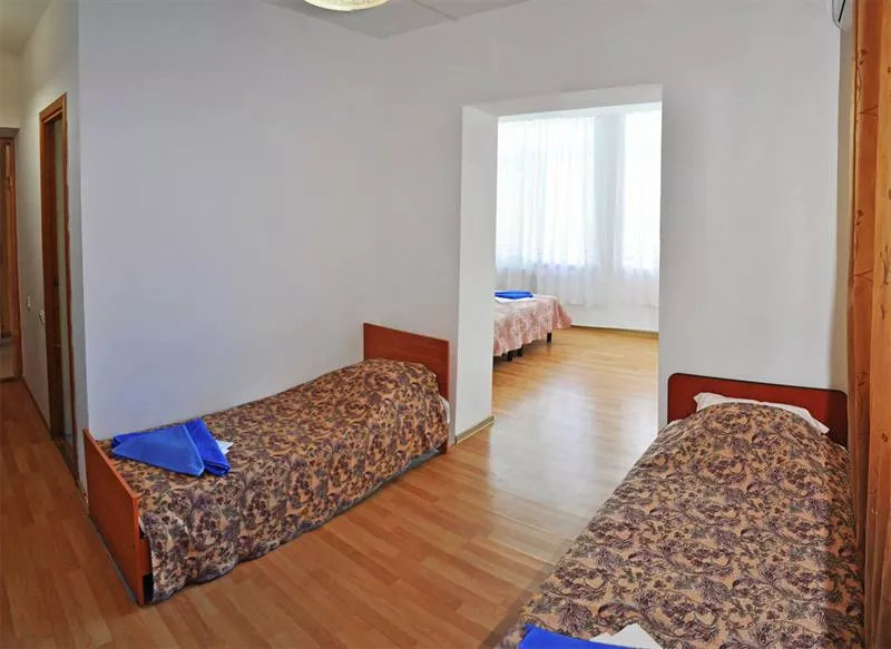 4-х местный 2 комнаты. Пансионат «Черноморский». Витязево