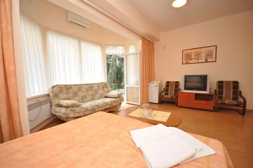 Номер повышенной комфортности. Гостиница "РоЯлта". Алупка