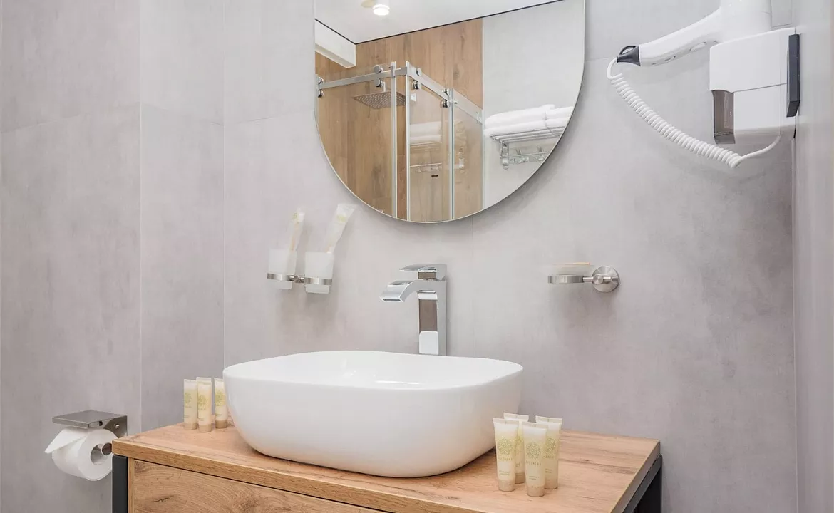 Апартамент с балконом. Апарт-отель "Регул". Красная Поляна