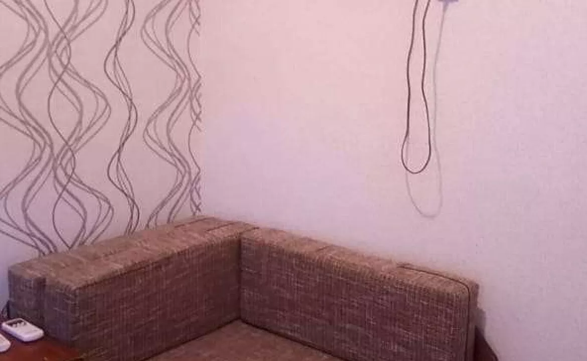 Семейный с двумя спальнями, с кухней и маленьким двориком. . Гостевой дом Siberia. Гагра