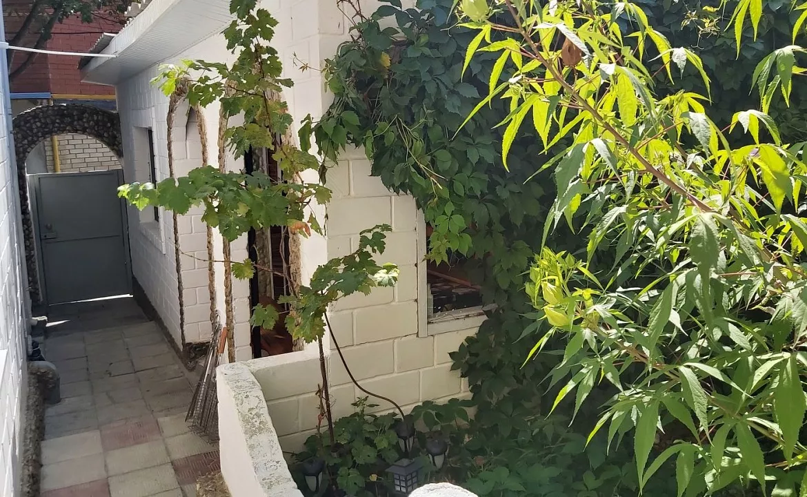 Двухкомнатный 4-х местный на 1-м этаже. Гостевой дом Гостевой дом "Спортлото-82".. Коктебель