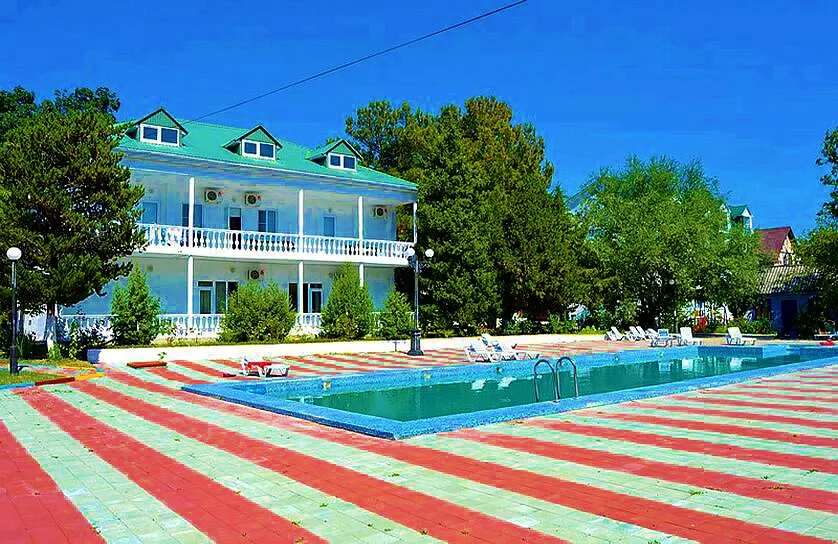 . Отель «Дубравушка» . Криница