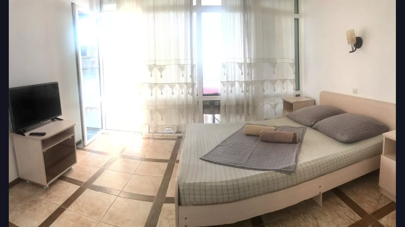 . Эллинг Кипарис . Лоо