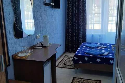 2-х местный «Стандарт» с балконом. Гостиница «Жемчужина». Архипо-Осиповка