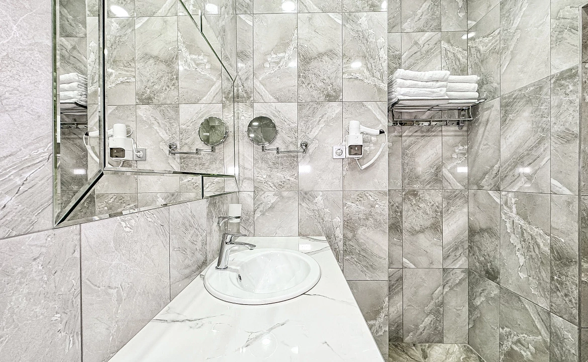 Корпус 2 Delux 4-х местный (с балконом). Anzhelina Family Hotel. Витязево