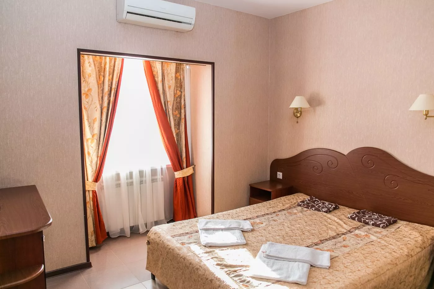 . Гостиница "Южная ночь"      . Джубга