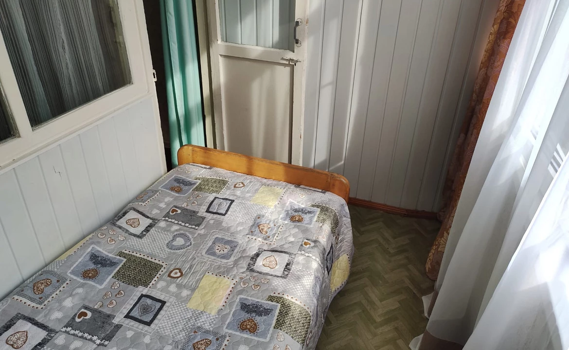 1-но комн квартира в центре п Лазаревское. 1-но комн кв у жд. Лазаревское