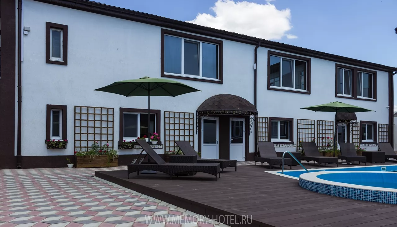 . Гостевой дом "Мемори". Заозерное