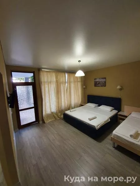 . Гостевой дом "Мека". Гудаута