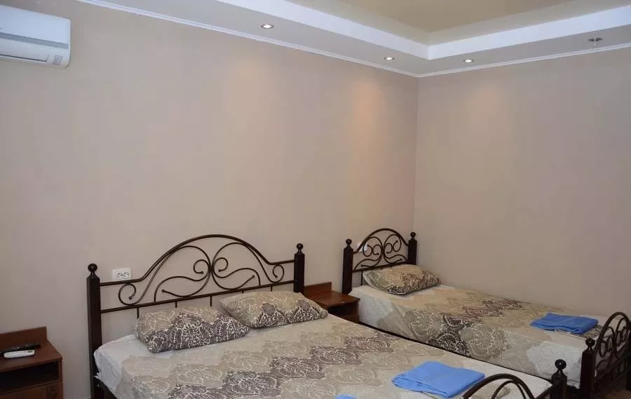 Трёхместный номер  Трёхместный номер