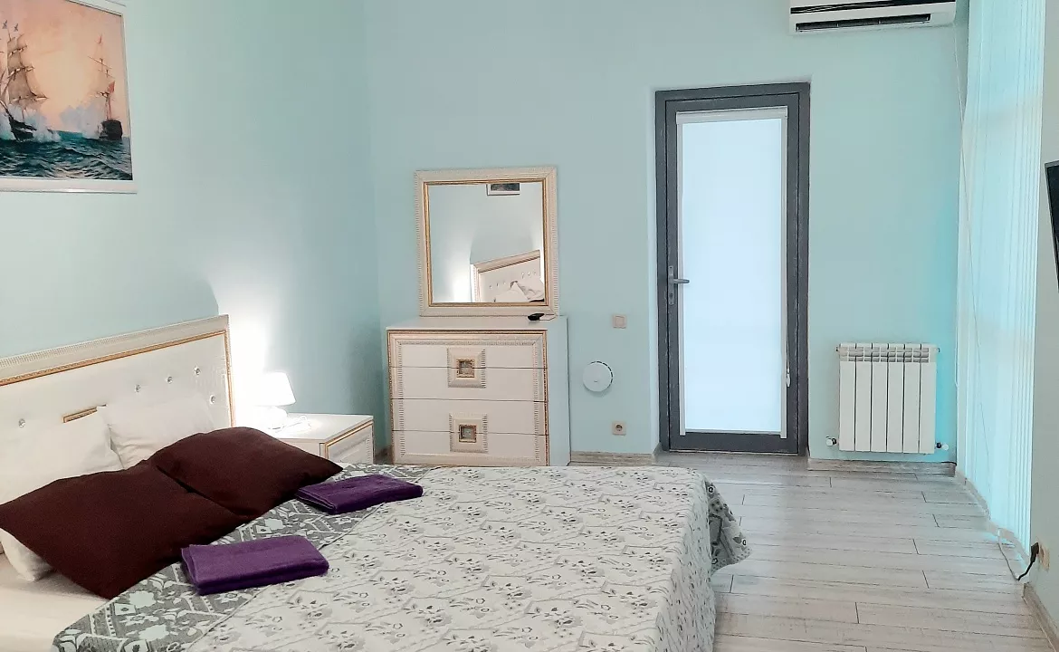 Двухкомнатные апартаменты комфорт. Апартаменты для отдыха Сирус/Адлер. Адлер