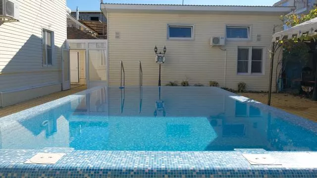 . Коттедж "Регина" . Адлер