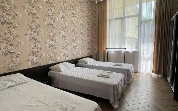 Студия 3-х местная с личной кухней. Отель «Черноморец». Лазаревское Студия 3-х местная с личной кухней. Отель «Черноморец». Лазаревское