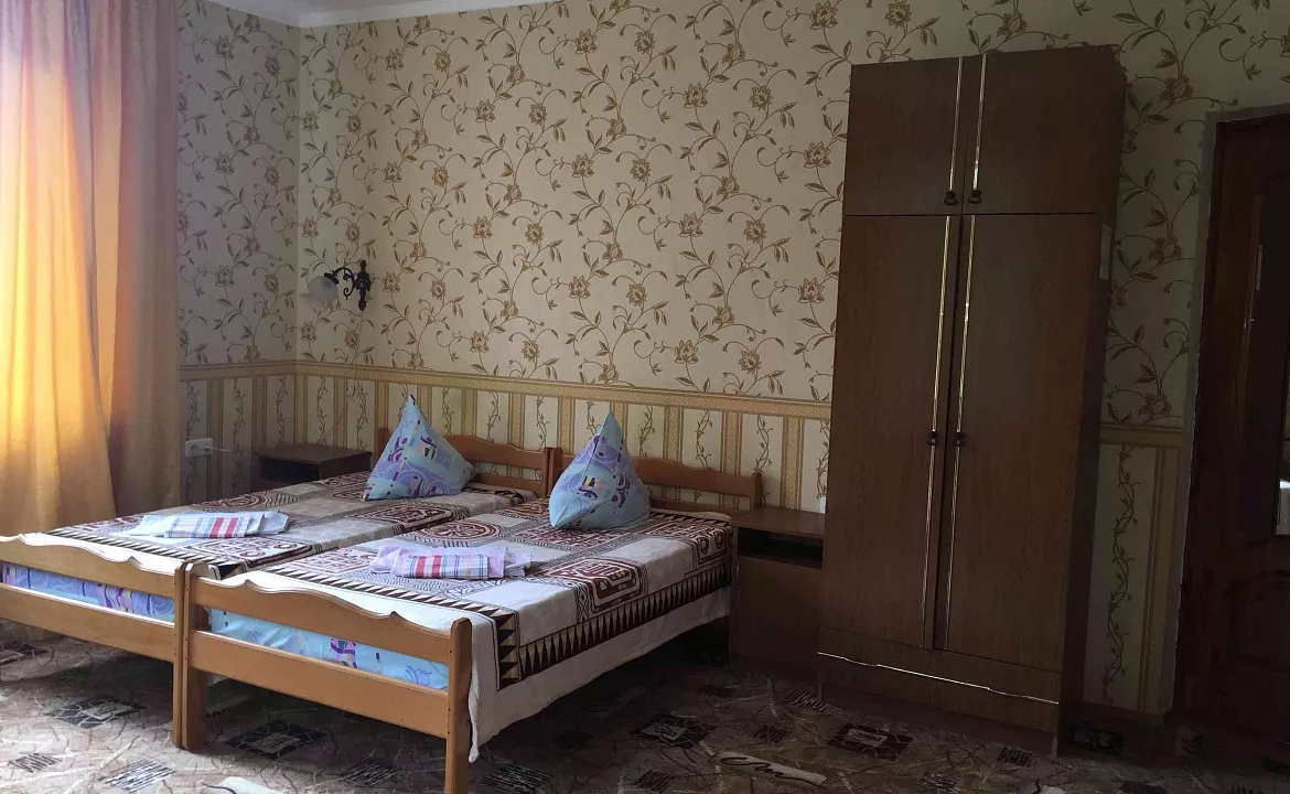 Четырёхместная комната. Частный сектор У Дарьи. Лазаревское