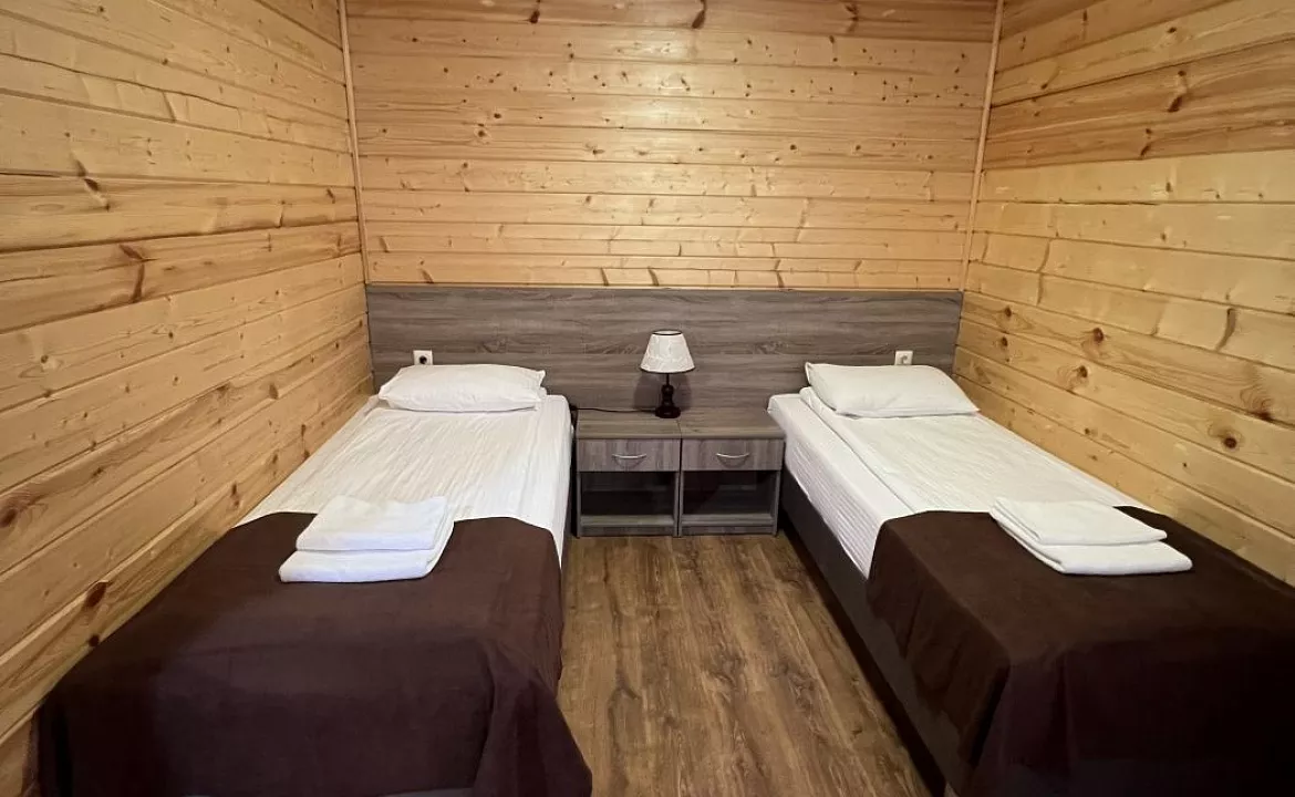 Домик с двумя спальнями и кухней. База отдыха "Скурча". Сухум