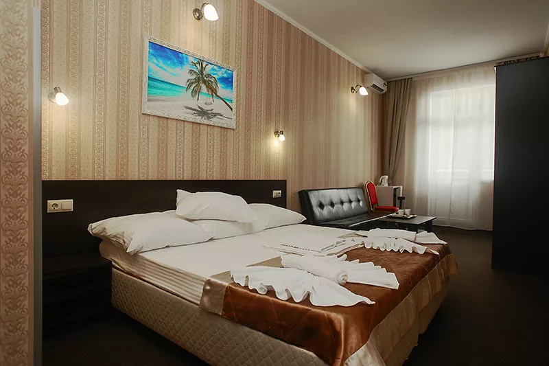 Трехкомнатный номер. Гостинично-оздоровительный комплекс «A-More Resort»   . Джубга