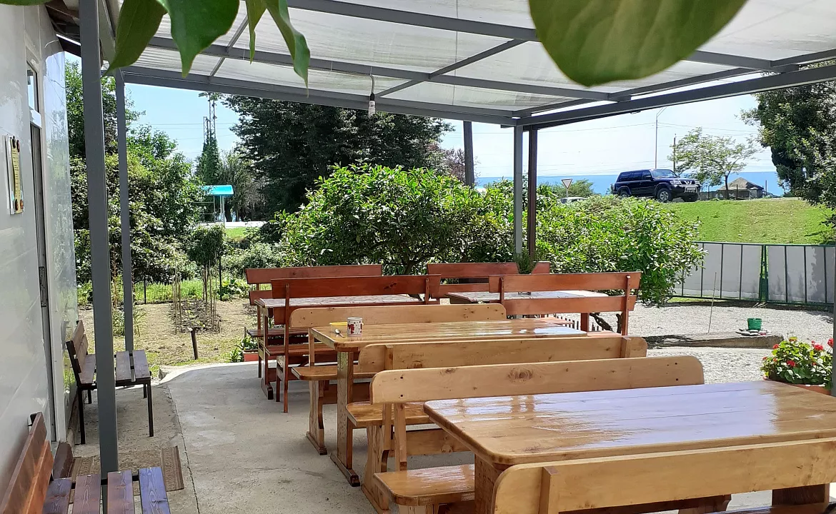 Отдельный 2х комнатный домик. ОТДЕЛЬНЫЙ 2-х комнатный ДОМИК со всеми удобствами  (семь спальных мест)!  МОРЕ напротив! . Новый Афон