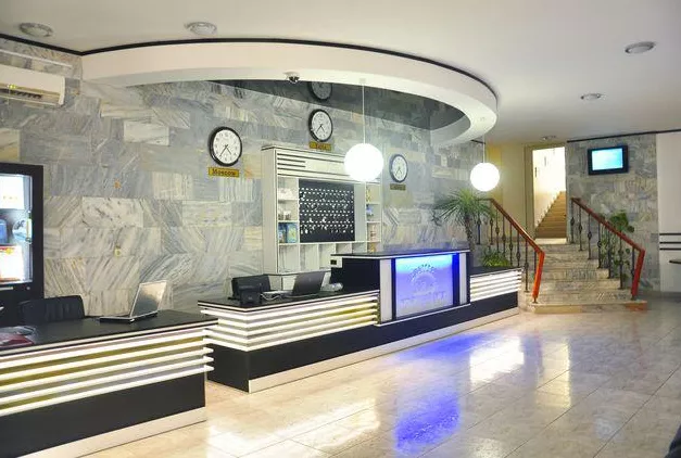 . Отель Ялта - Круглый Год. Ялта