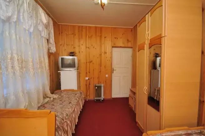 Эконом-класса 3-местный. Отель «Вертикаль». Домбай-гостиницы