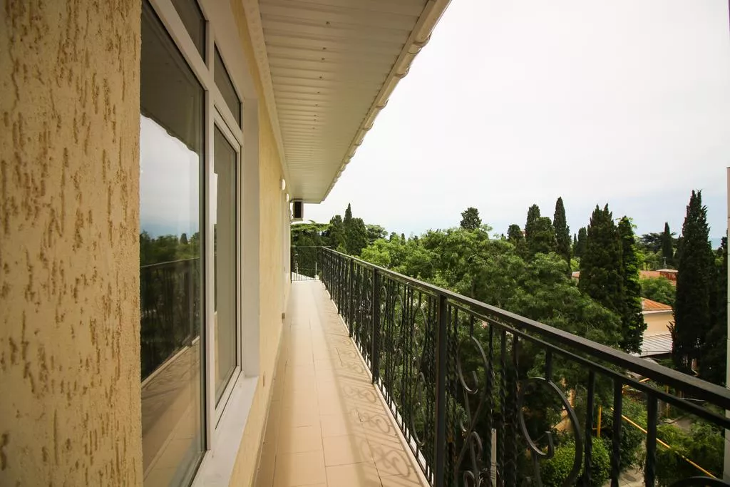 . Гостевой дом Анлемари. Ялта