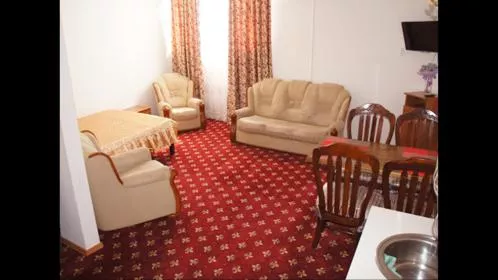 4-х ЛЮКС с кухней. Гостевой дом КАРАВЕЛЛА. Лазаревское