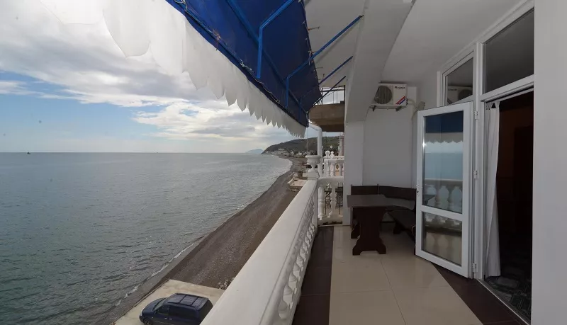 2-комнатный с видом на море. Мини-отель "Домик со слоном". Рыбачье 2-комнатный с видом на море. Мини-отель "Домик со слоном". Рыбачье