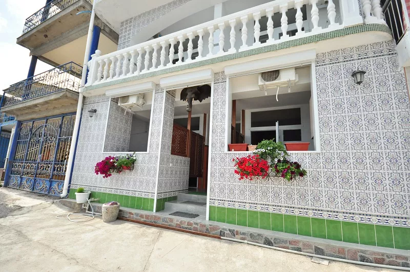 . Мини-отель "Домик со слоном". Рыбачье . Мини-отель "Домик со слоном". Рыбачье