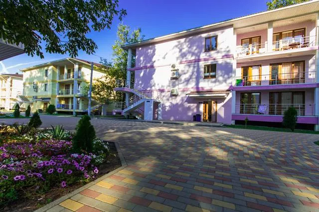 . Гостевой комплекс "Альбатрос". Архипо-Осиповка